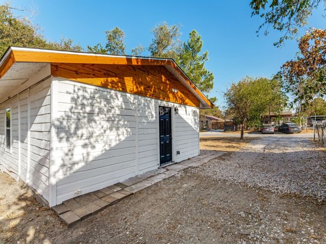5217 Landino Street, Sansom Park, TX 76114
