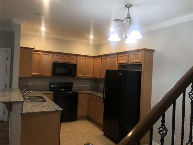 1973 E Peppervine Drive, Fayetteville, AR 72701