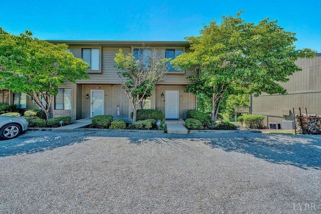 401 Harbor Ridge Drive, Goodview, VA 24095