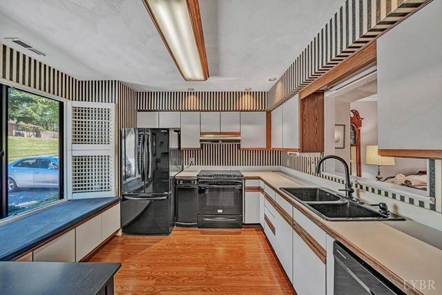 401 Harbor Ridge Drive, Goodview, VA 24095