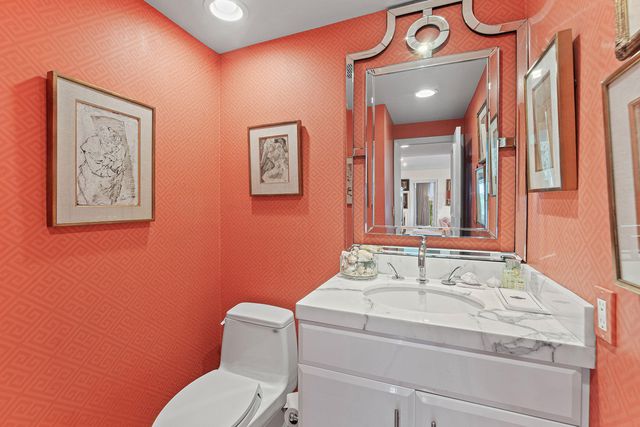 2275 S OCEAN Boulevard 309A, Palm Beach, FL 33480