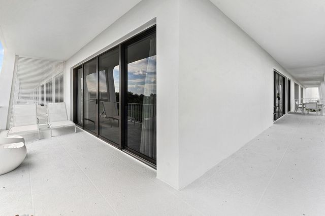 2275 S OCEAN Boulevard 309A, Palm Beach, FL 33480