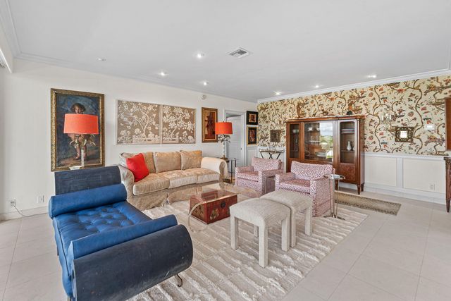 2275 S OCEAN Boulevard 309A, Palm Beach, FL 33480