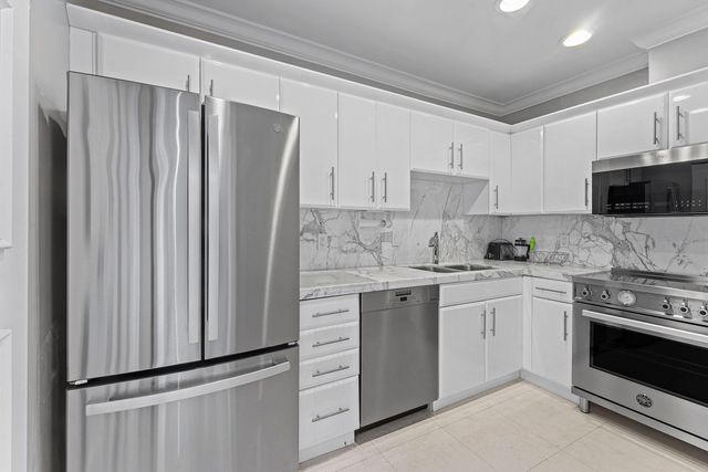 2275 S OCEAN Boulevard 309A, Palm Beach, FL 33480