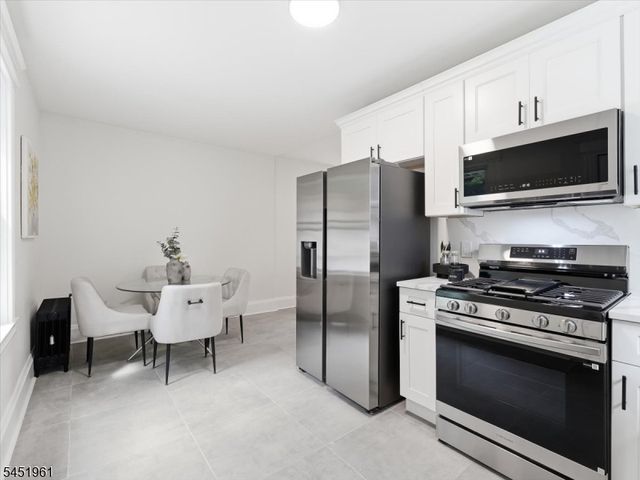 56 Prospect St, Bloomfield Twp., NJ 07003