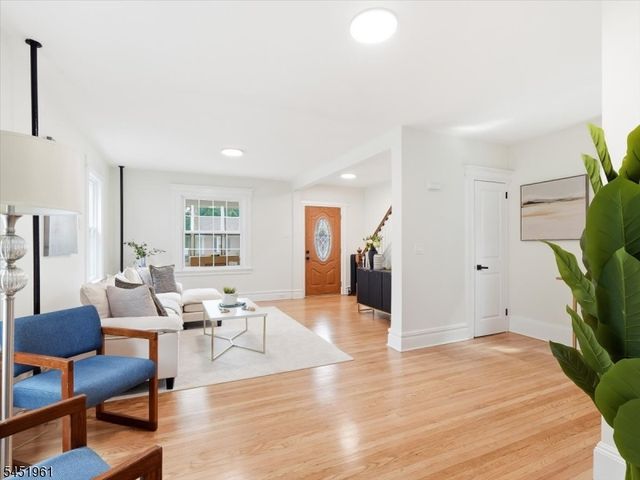 56 Prospect St, Bloomfield Twp., NJ 07003
