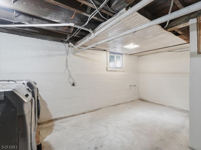 56 Prospect St, Bloomfield Twp., NJ 07003