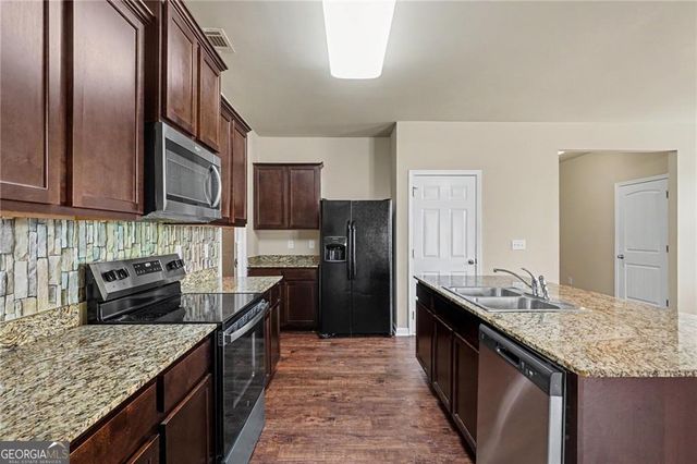 1965 Osprey Drive, Hampton, GA 30228