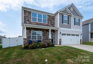 9124 Mackinaw Drive, Gastonia, NC 28056