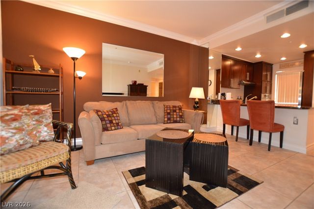 270 East FLAMINGO Road 328, Las Vegas, NV 89169