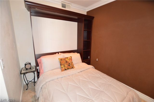 270 East FLAMINGO Road 328, Las Vegas, NV 89169