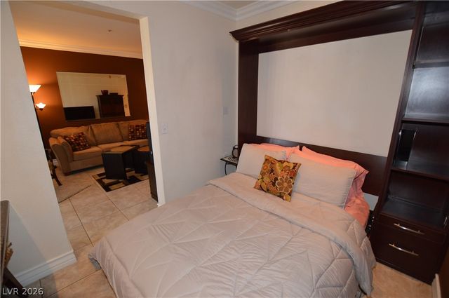 270 East FLAMINGO Road 328, Las Vegas, NV 89169