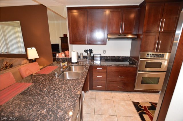 270 East FLAMINGO Road 328, Las Vegas, NV 89169