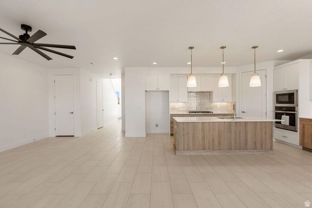 2433 PATRICIA DR, Santa Clara, UT 84765