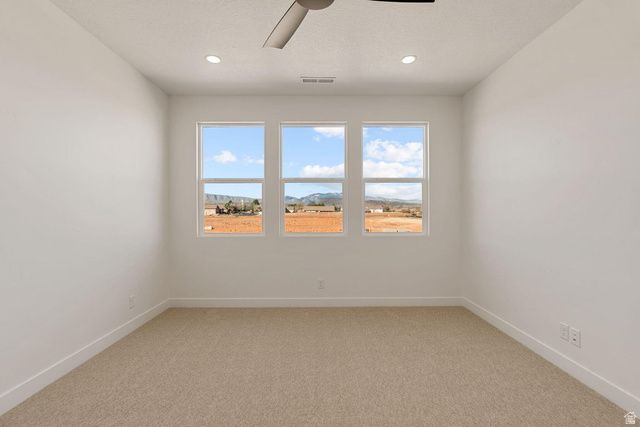 2433 PATRICIA DR, Santa Clara, UT 84765