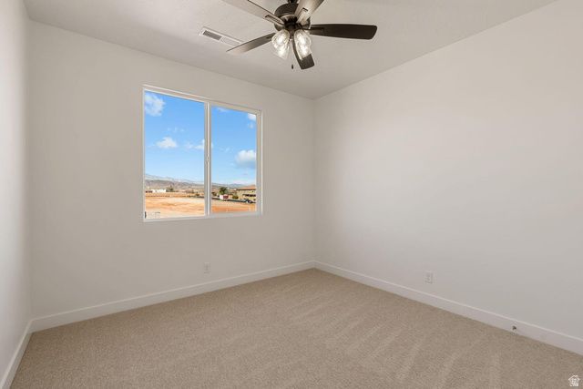 2433 PATRICIA DR, Santa Clara, UT 84765