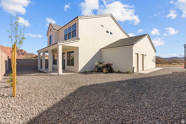 2433 PATRICIA DR, Santa Clara, UT 84765