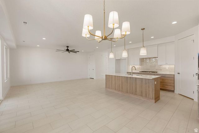 2433 PATRICIA DR, Santa Clara, UT 84765