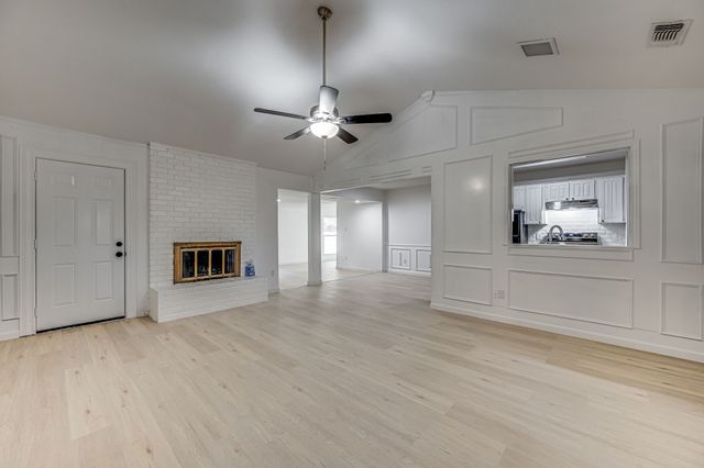 3907 Woodbury Court, Arlington, TX 76017