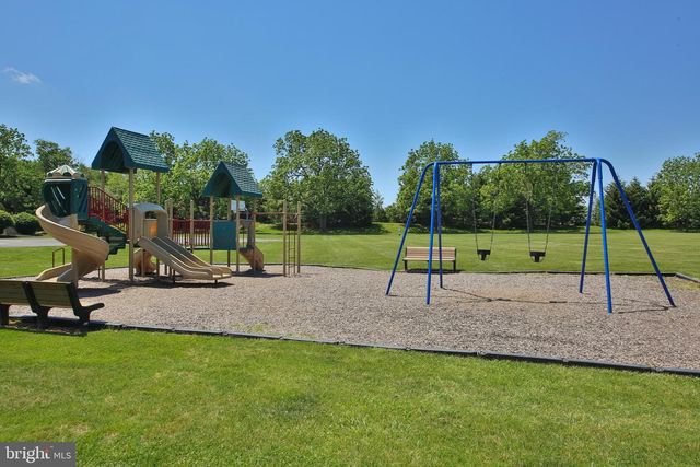 20 CITADEL CIR, Chalfont, PA 18914