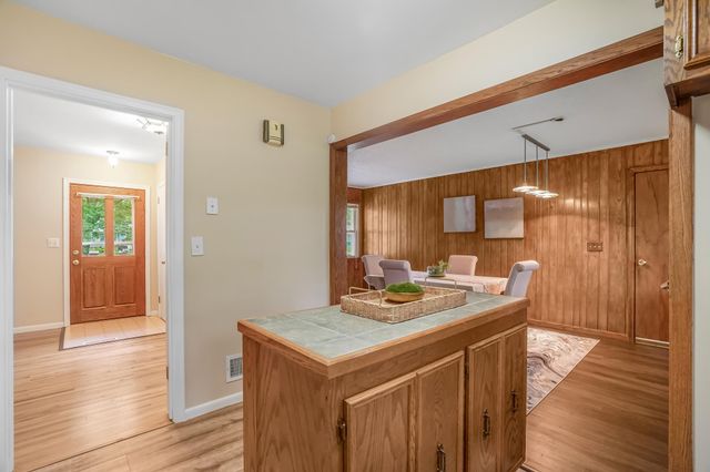 6826 16th Avenue S, Richfield, MN 55423