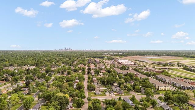 6826 16th Avenue S, Richfield, MN 55423