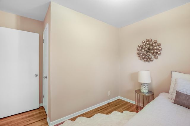 6826 16th Avenue S, Richfield, MN 55423
