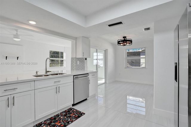 8436 Southampton Dr, Miramar, FL 33025