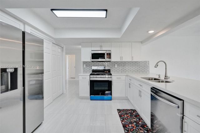 8436 Southampton Dr, Miramar, FL 33025