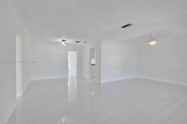 8436 Southampton Dr, Miramar, FL 33025