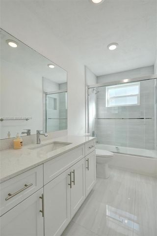 8436 Southampton Dr, Miramar, FL 33025