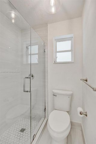 8436 Southampton Dr, Miramar, FL 33025