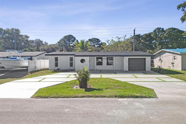 8436 Southampton Dr, Miramar, FL 33025