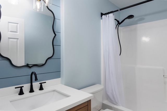 51 Alvarado Ave 101, Worcester, MA 01604