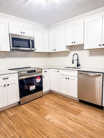 51 Alvarado Ave 101, Worcester, MA 01604