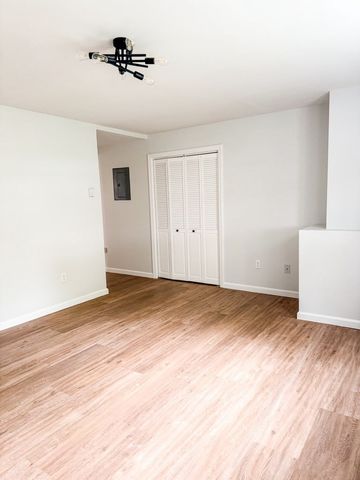 51 Alvarado Ave 101, Worcester, MA 01604