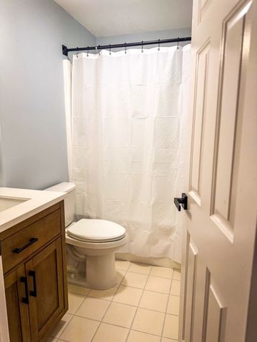 51 Alvarado Ave 101, Worcester, MA 01604