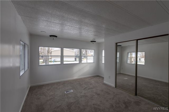 52 Waterview Parkway, Hamburg, NY 14075