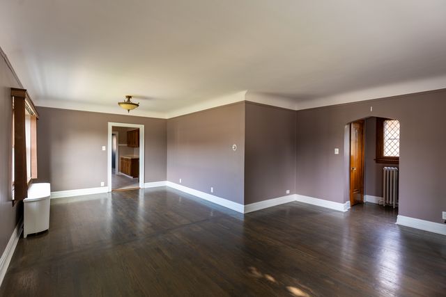 2246 Clinton Avenue, Berwyn, IL 60402
