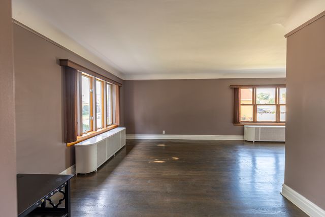 2246 Clinton Avenue, Berwyn, IL 60402