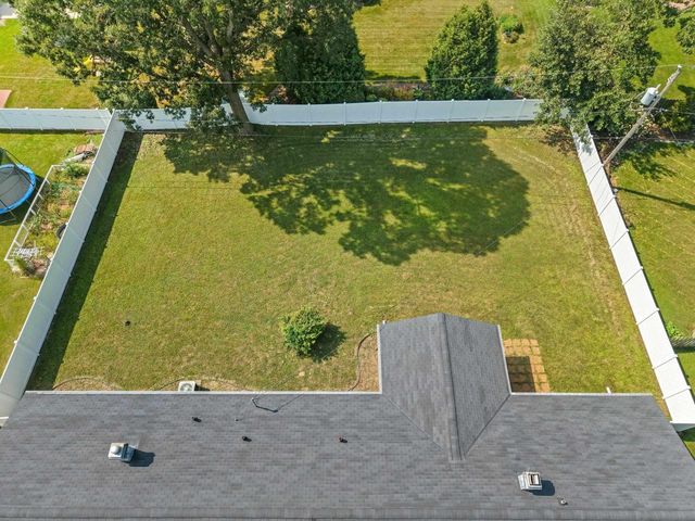1327 SKYLARK LANE, Green Bay, WI 54313