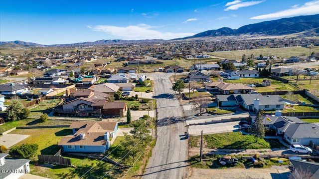 22230 Bogie Street, Tehachapi, CA 93561