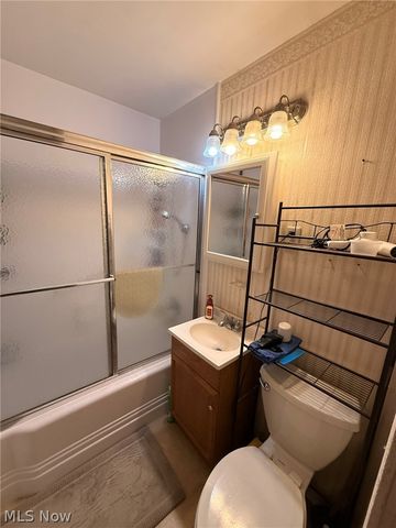 965 Adelaide Avenue SE, Warren, OH 44484