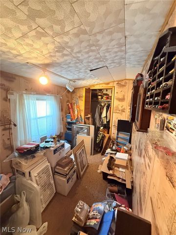 965 Adelaide Avenue SE, Warren, OH 44484