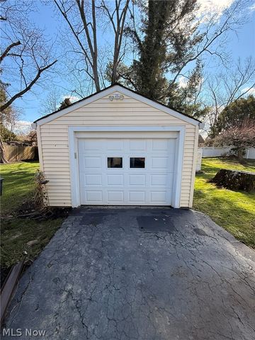 965 Adelaide Avenue SE, Warren, OH 44484