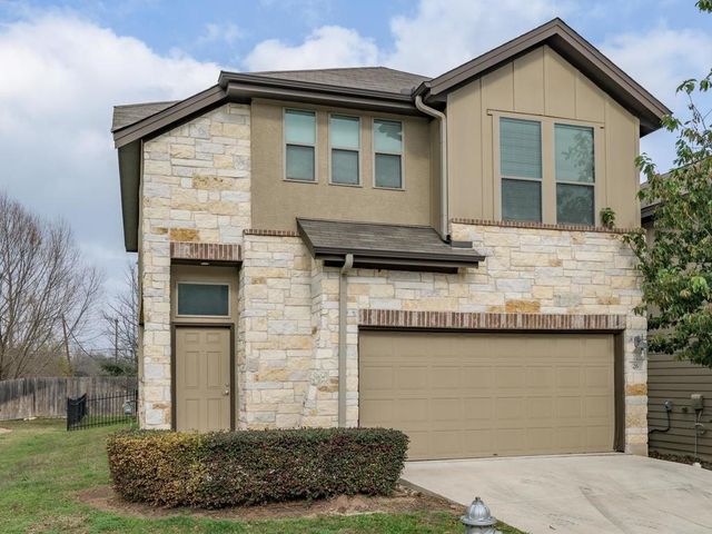 2001 Faro DR 26, Austin, TX 78741