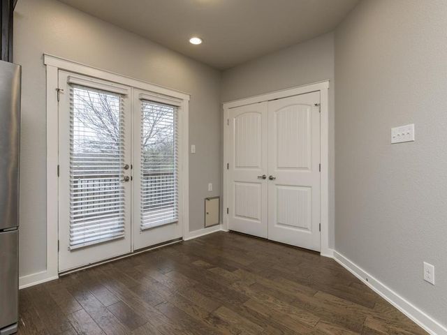 2001 Faro DR 26, Austin, TX 78741