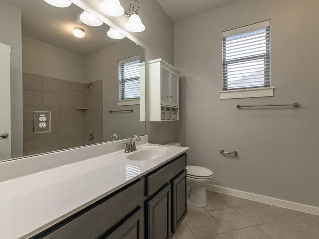 2001 Faro DR 26, Austin, TX 78741