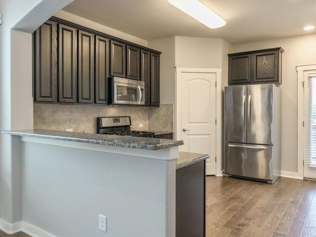 2001 Faro DR 26, Austin, TX 78741