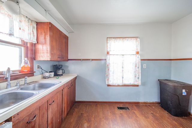 3711 Burton Place, Anderson, IN 46013